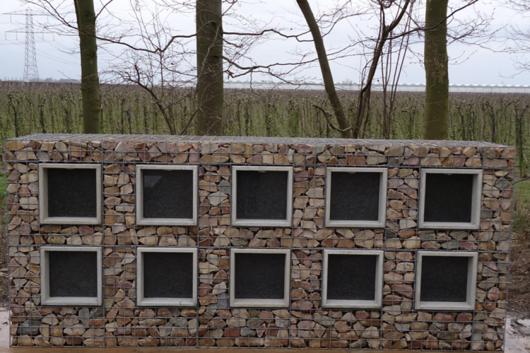Urnen graf Urn grave